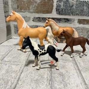 Schleich horse figurines, new